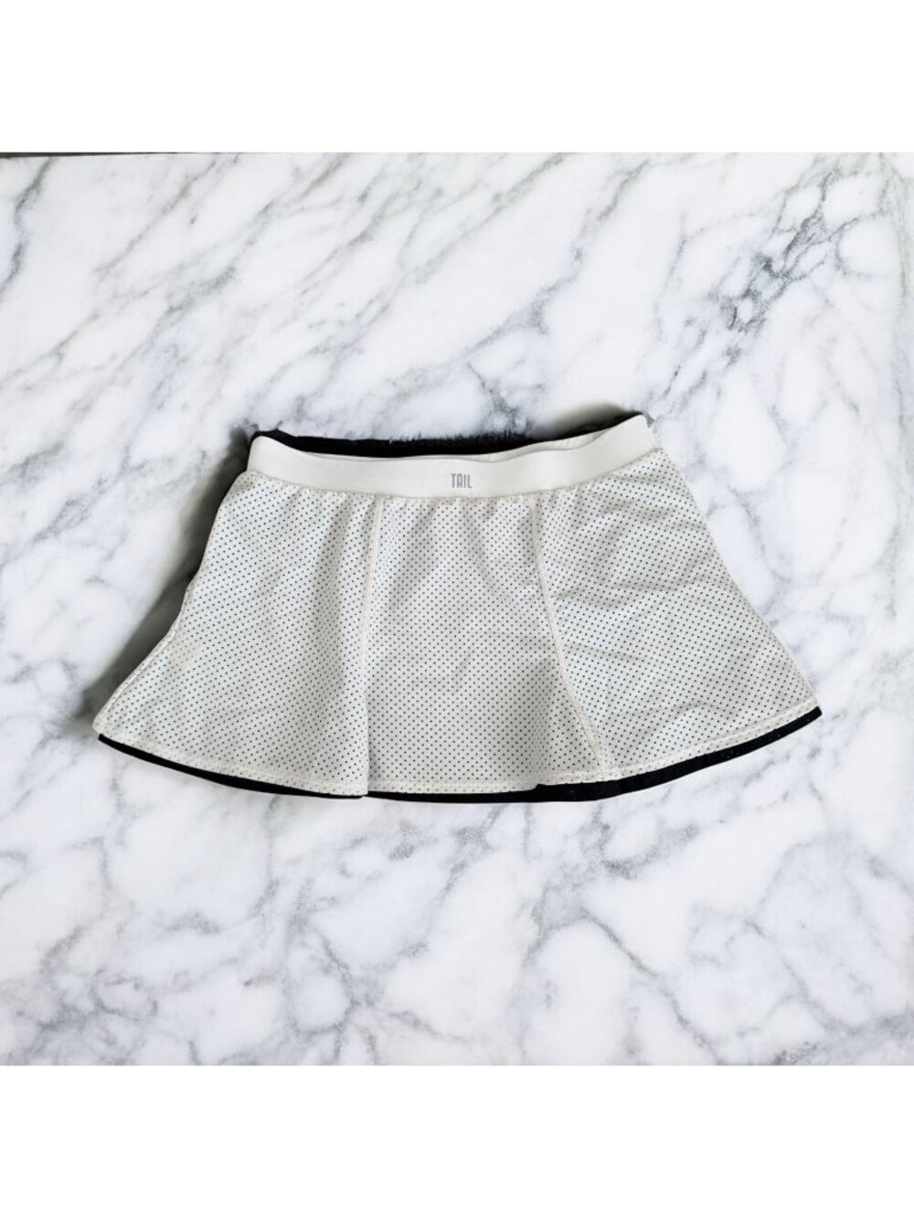 TAIL Women's Black White Reversible Mesh Tennis Pickleball Skirt Size Small
